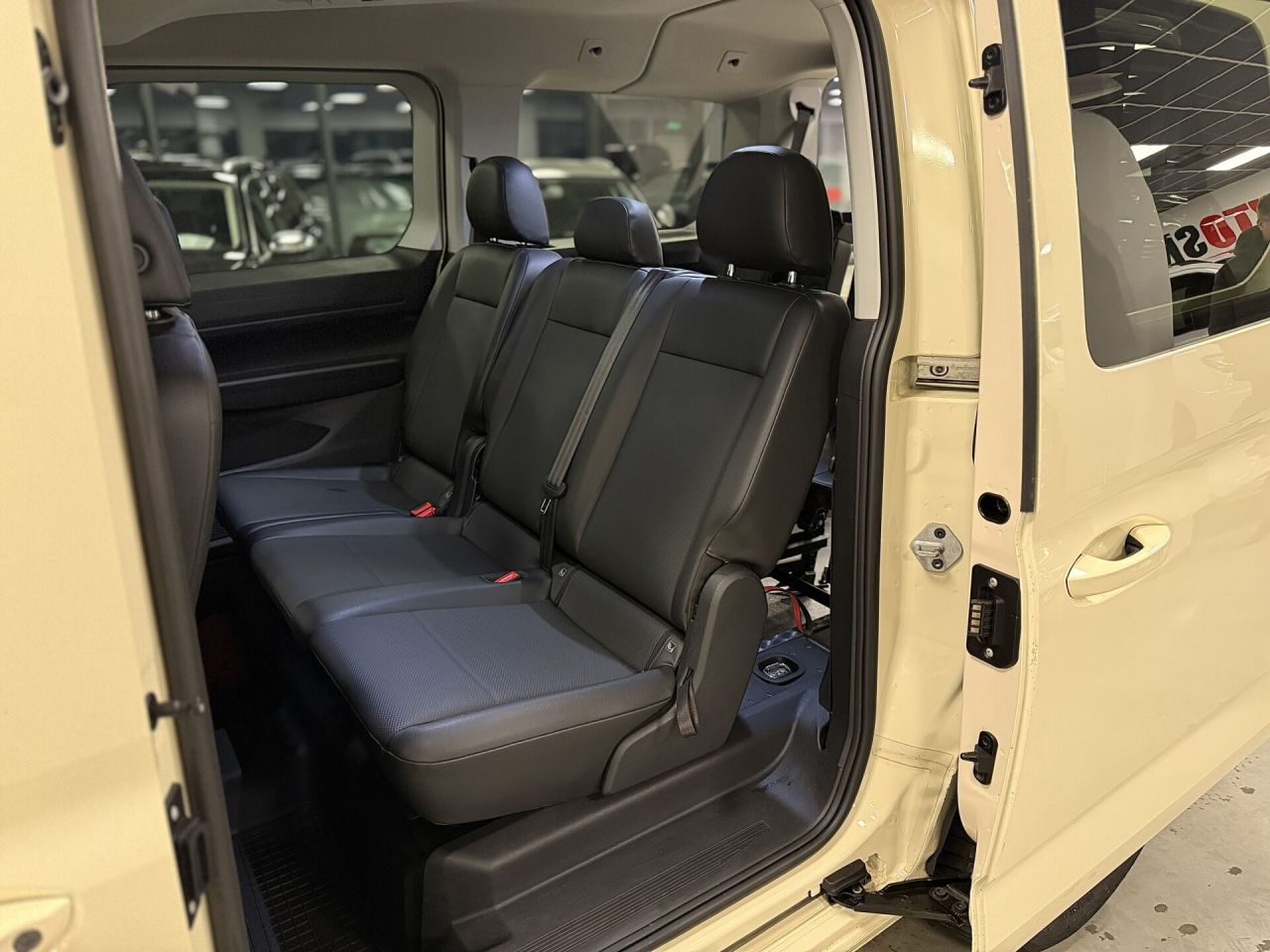 Volkswagen Caddy | 6