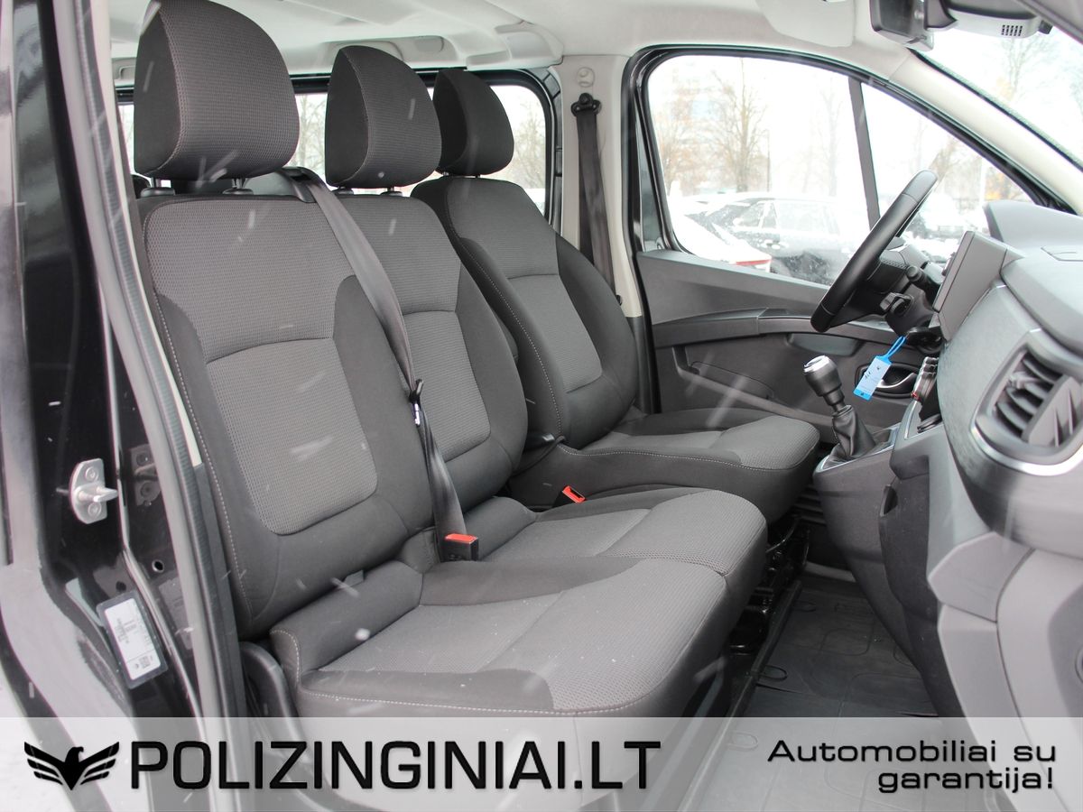 Renault Trafic | 12