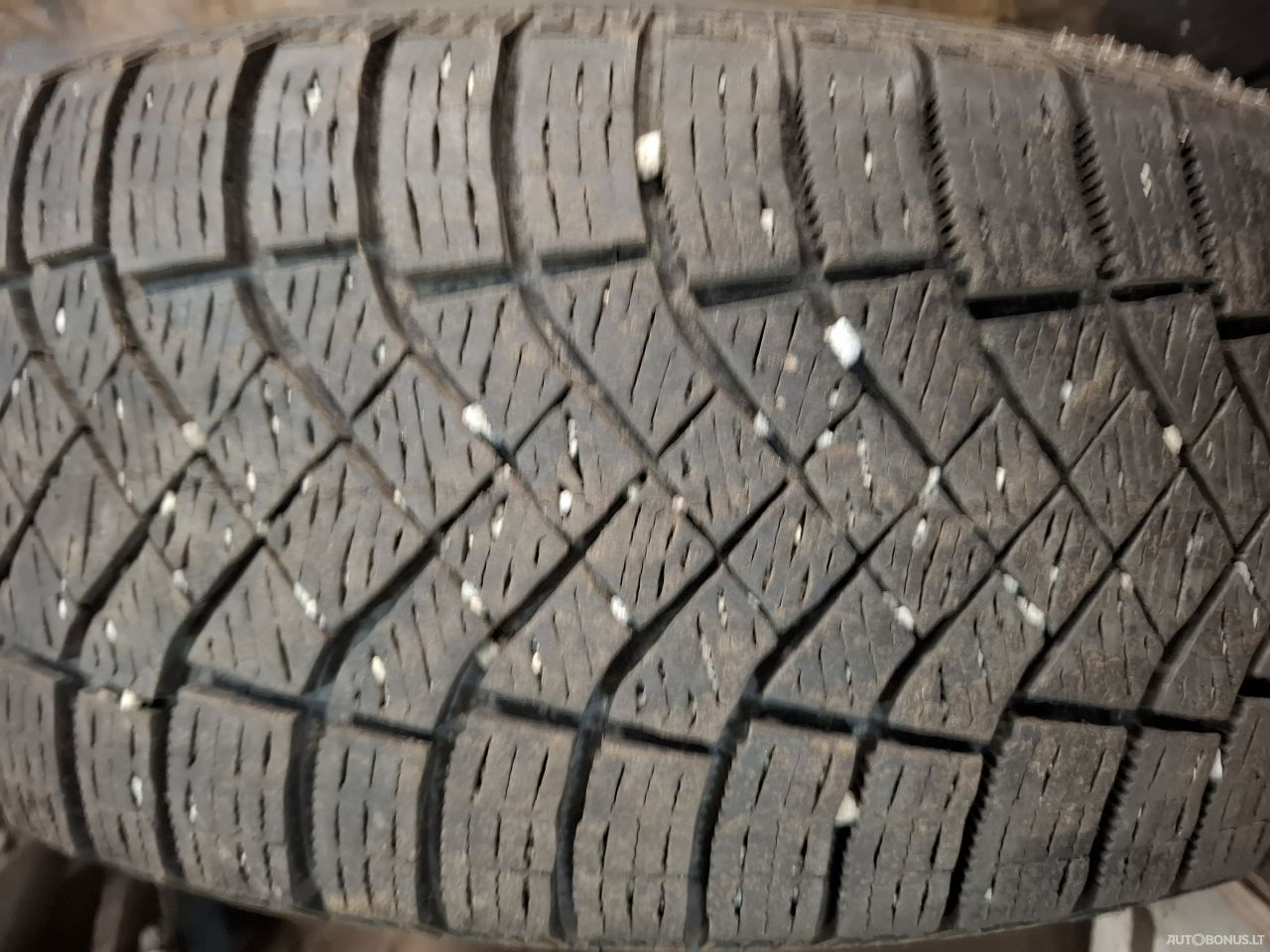 Pirelli 215/60R17 зимние шины