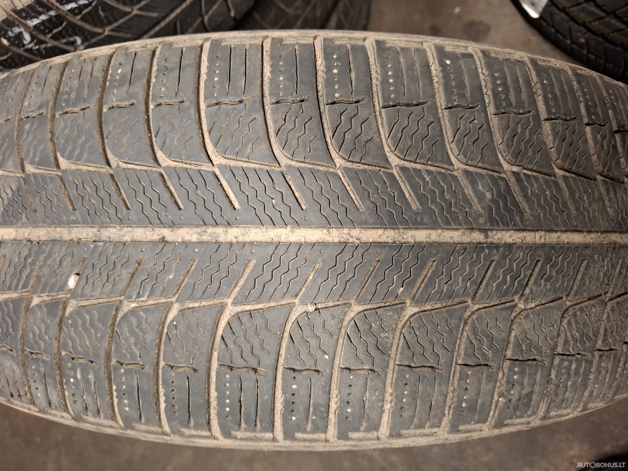 Michelin 215/65R17 зимние шины