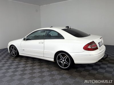 Mercedes-Benz CLK270 | 3