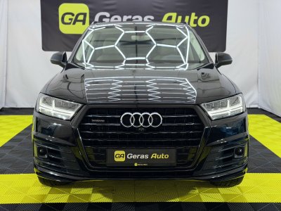 Audi Q7 | 1