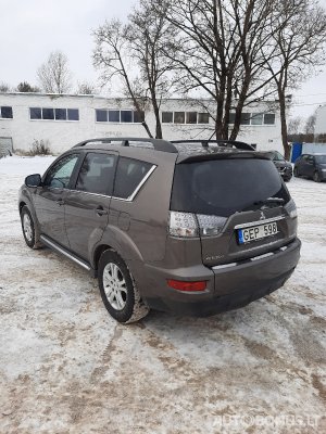 Mitsubishi Outlander | 1