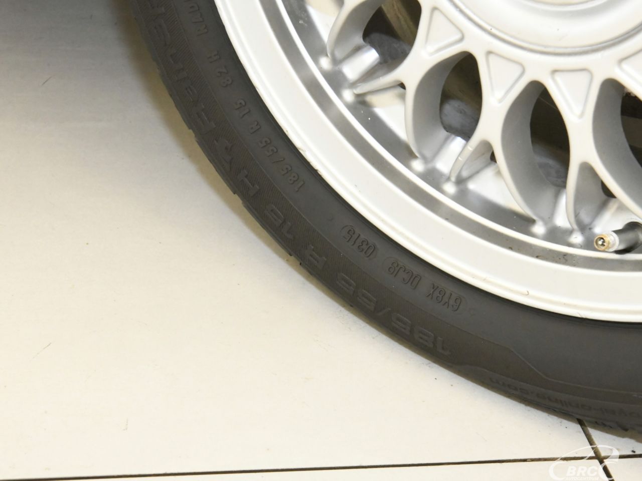 Volkswagen Golf | 28