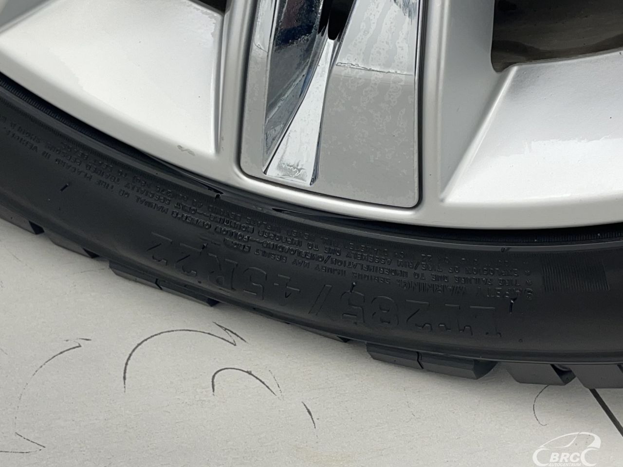 Cadillac Escalade | 46