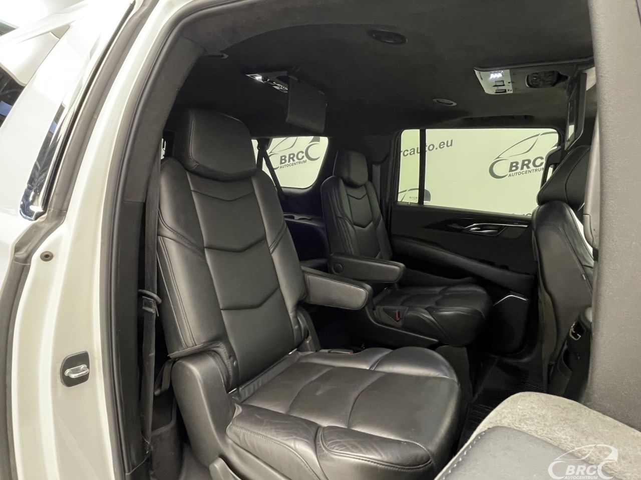 Cadillac Escalade | 13