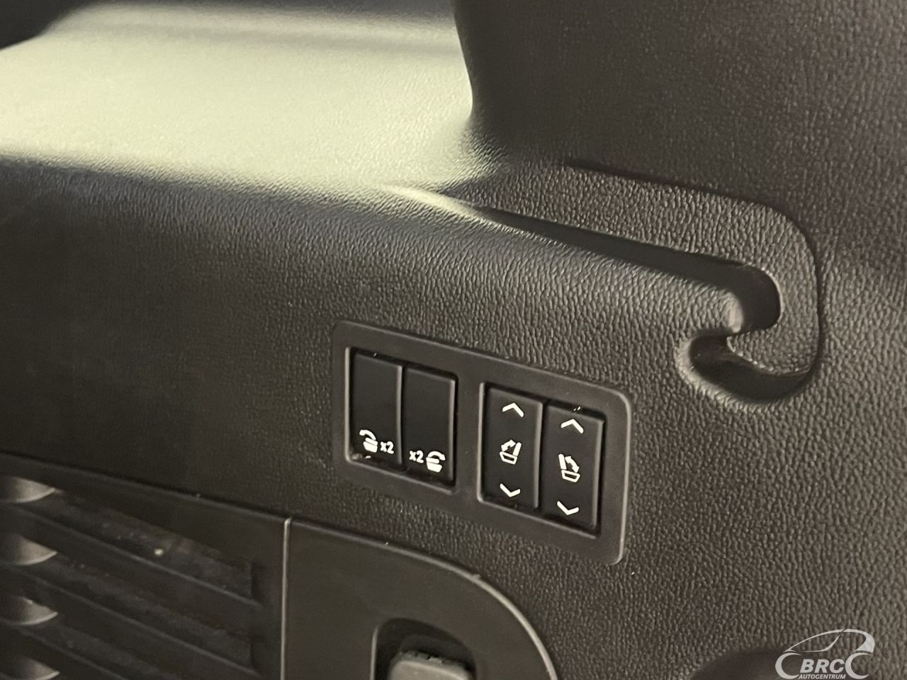 Cadillac Escalade | 49