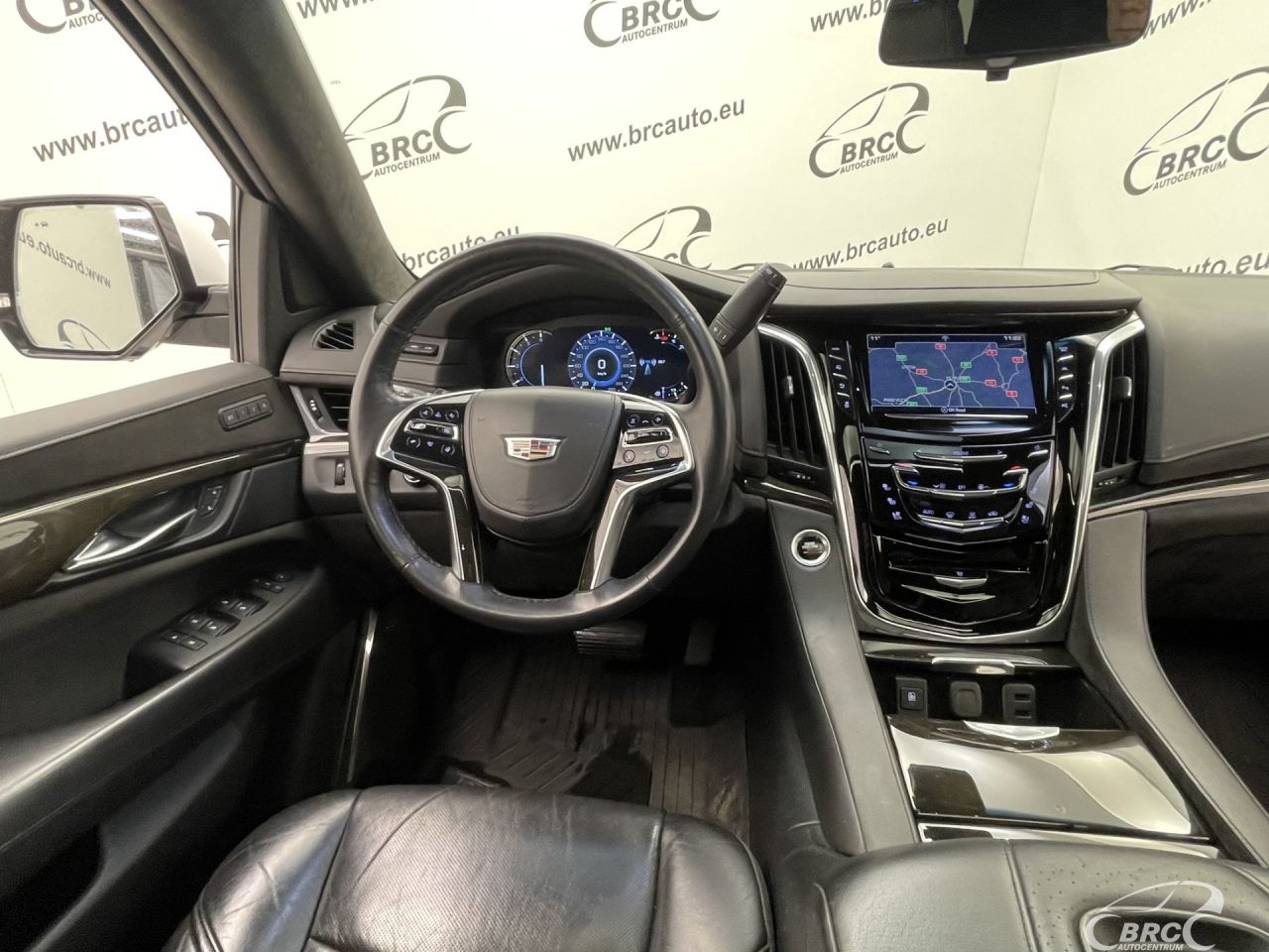 Cadillac Escalade | 16