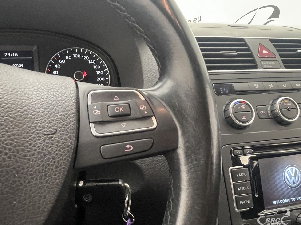 Volkswagen Touran | 26