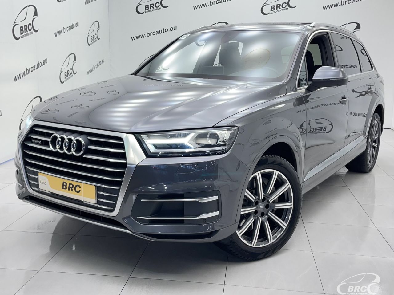Audi Q7 | 46