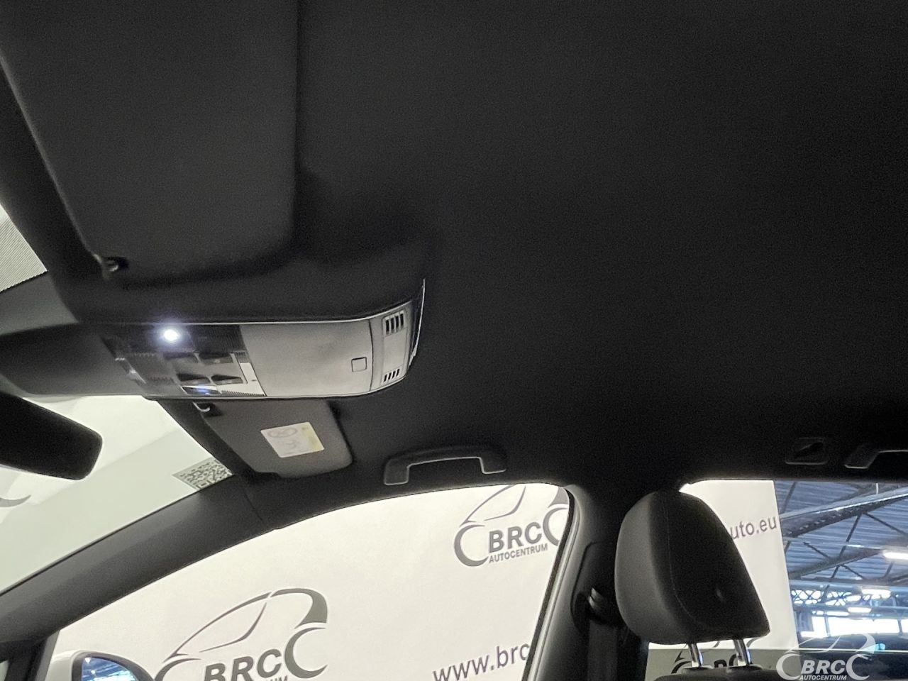 Volkswagen Golf | 24