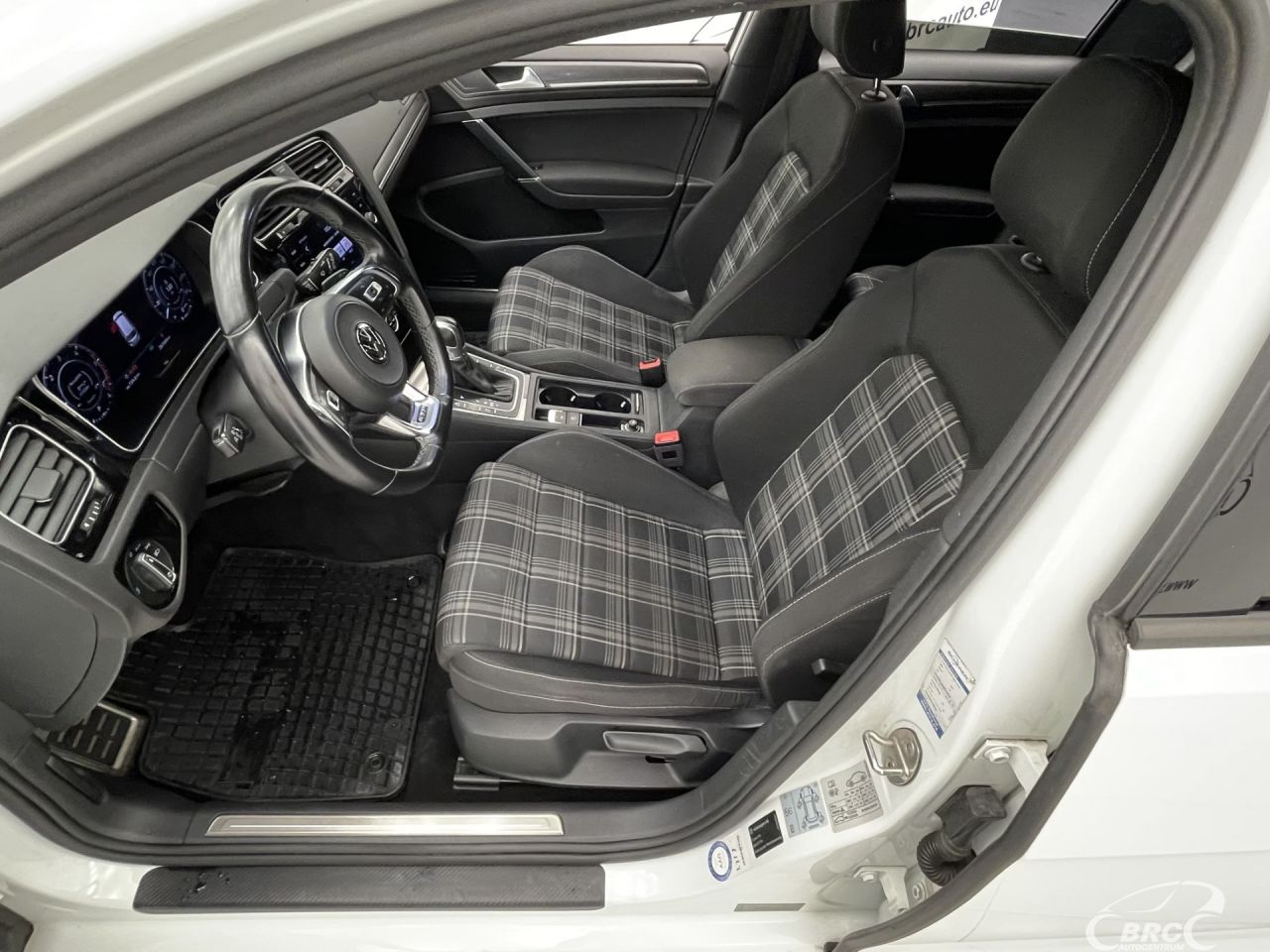 Volkswagen Golf | 20