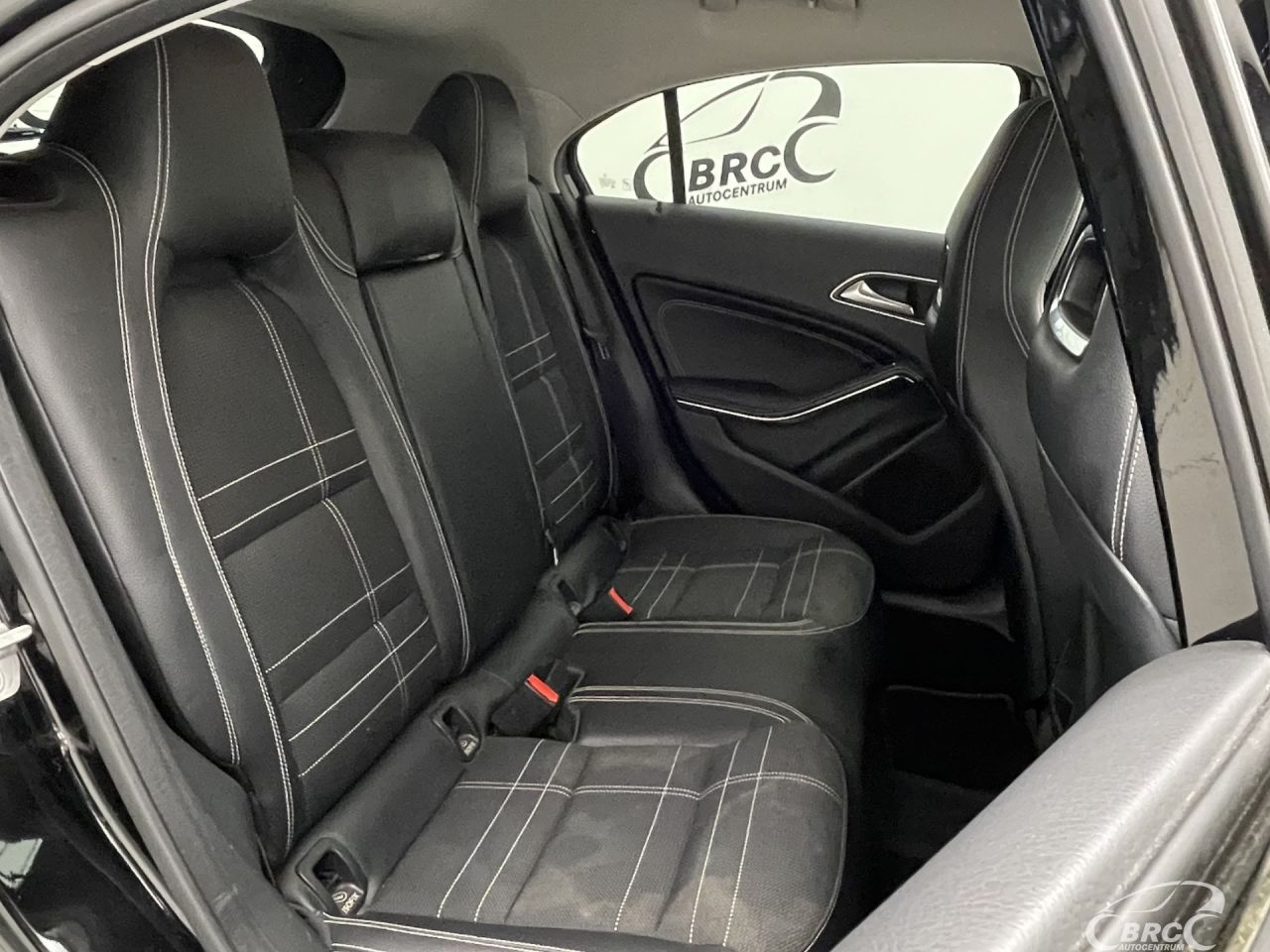 Mercedes-Benz A180 | 10