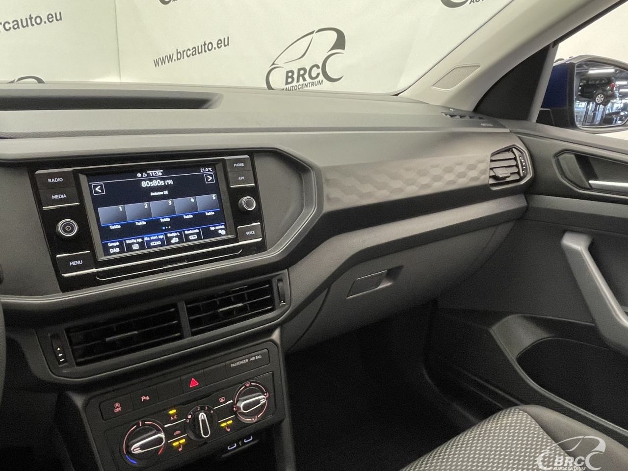 Volkswagen T-Cross | 25