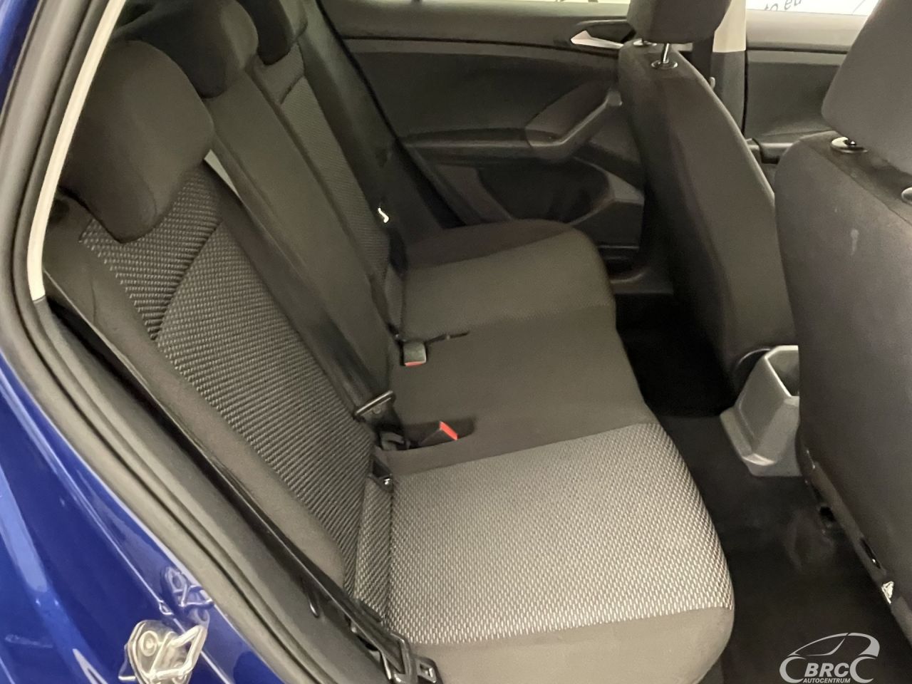 Volkswagen T-Cross | 10