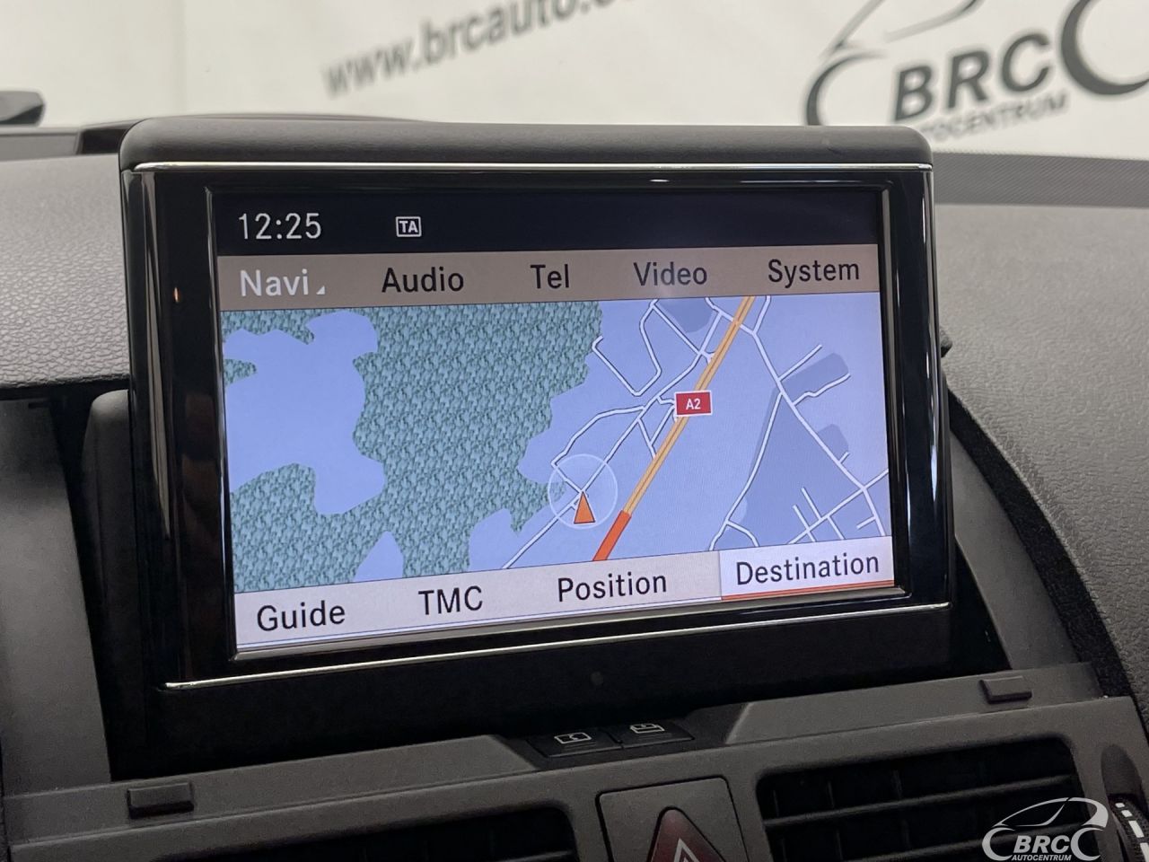 Mercedes-Benz C250 | 32