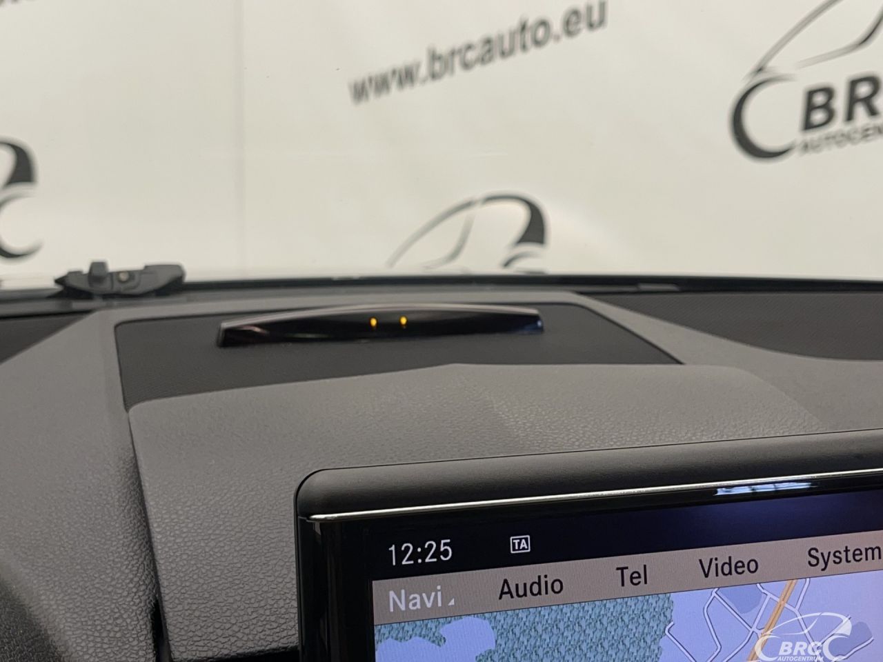 Mercedes-Benz C250 | 34