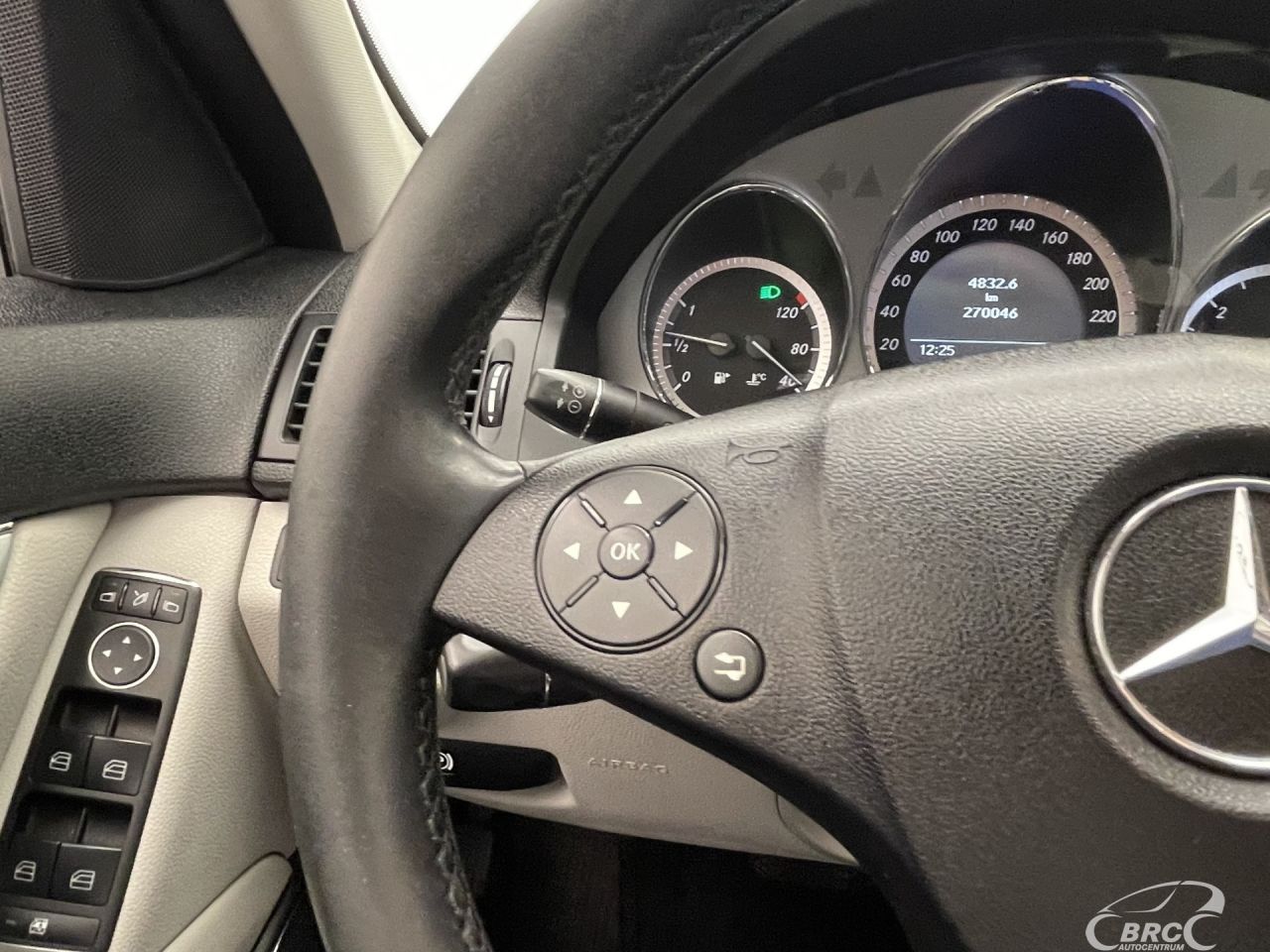 Mercedes-Benz C250 | 29