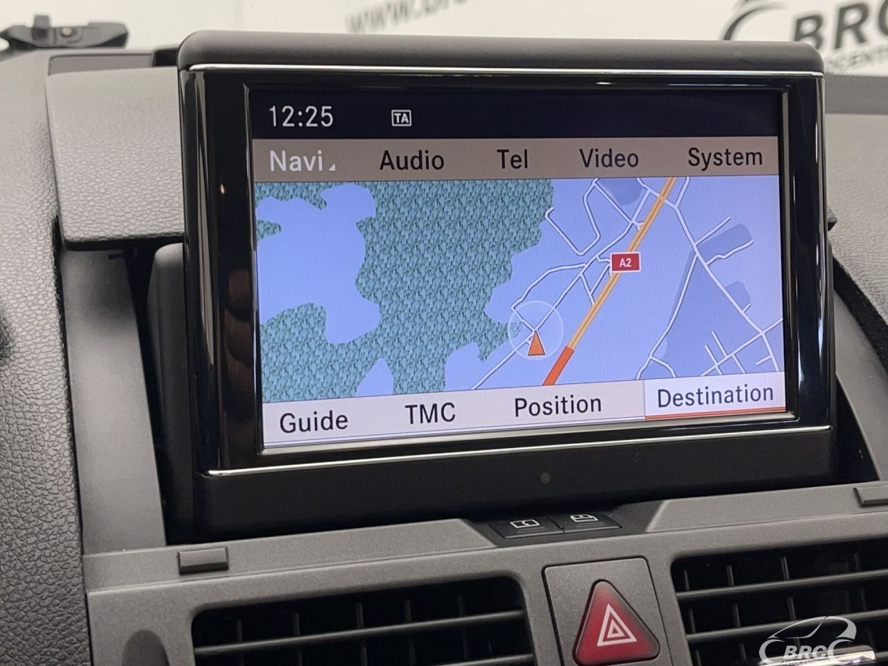 Mercedes-Benz C250 | 33