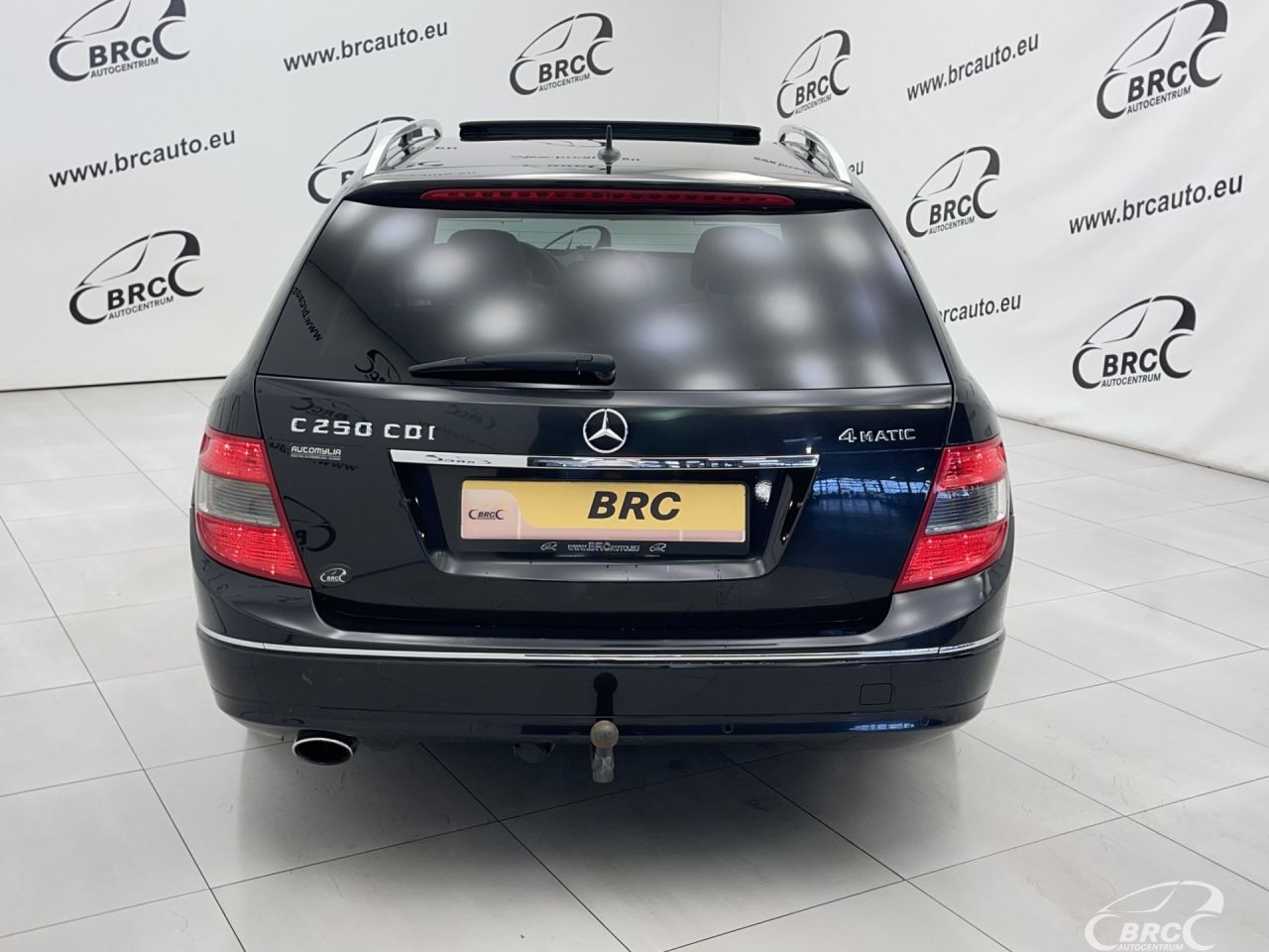 Mercedes-Benz C250 | 49