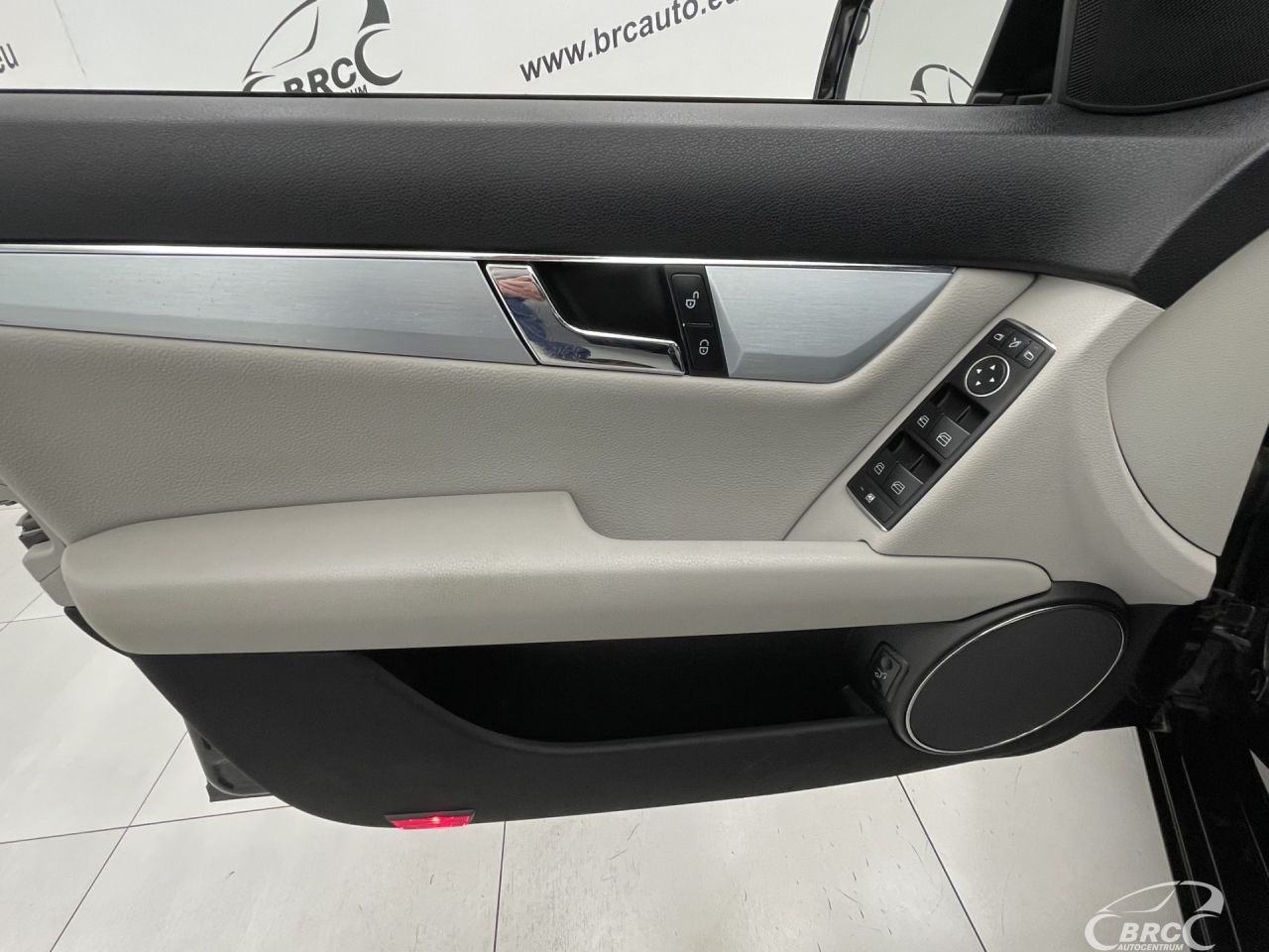 Mercedes-Benz C250 | 19