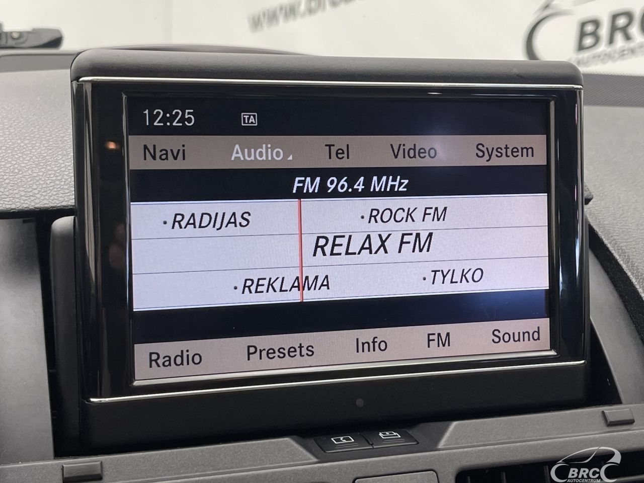 Mercedes-Benz C250 | 35