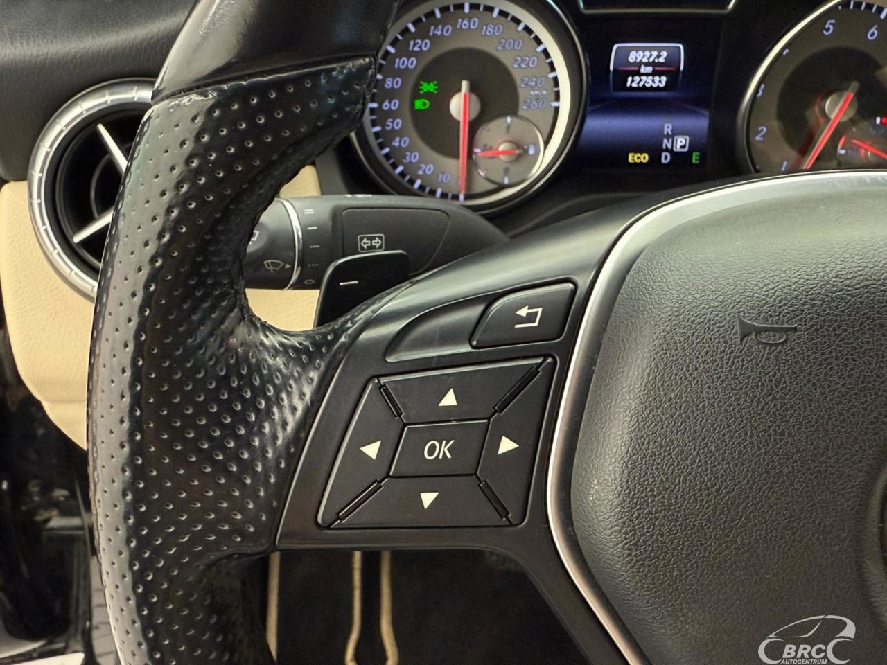 Mercedes-Benz CLA200 | 11