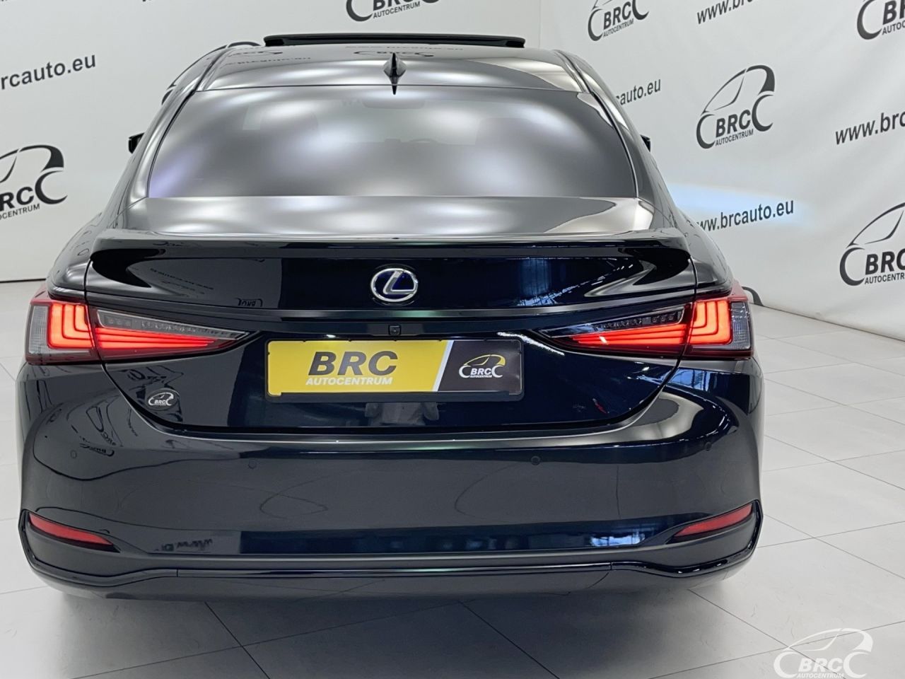 Lexus ES 300h | 53