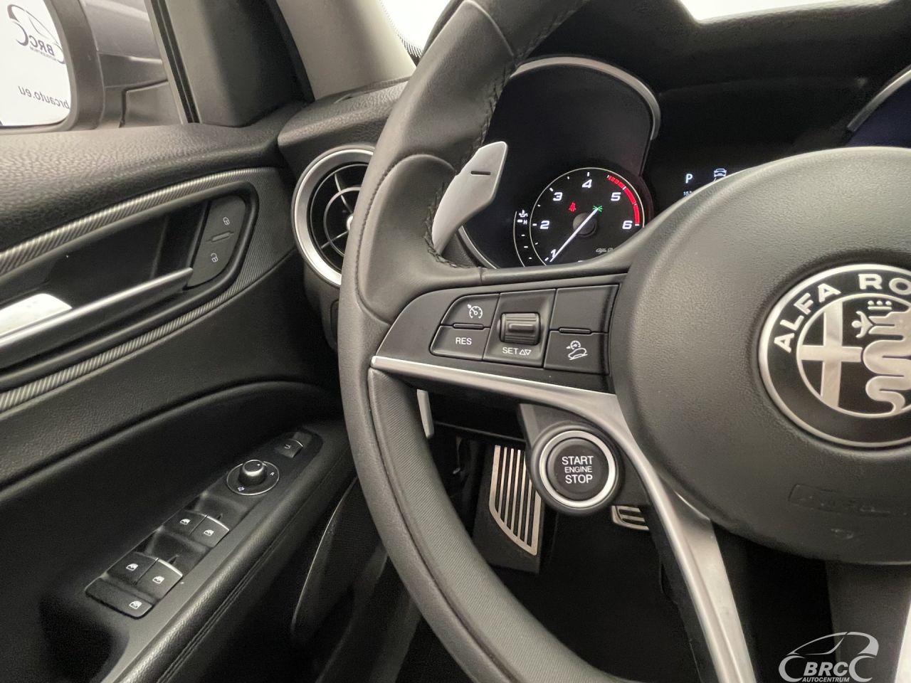 Alfa Romeo Stelvio | 30