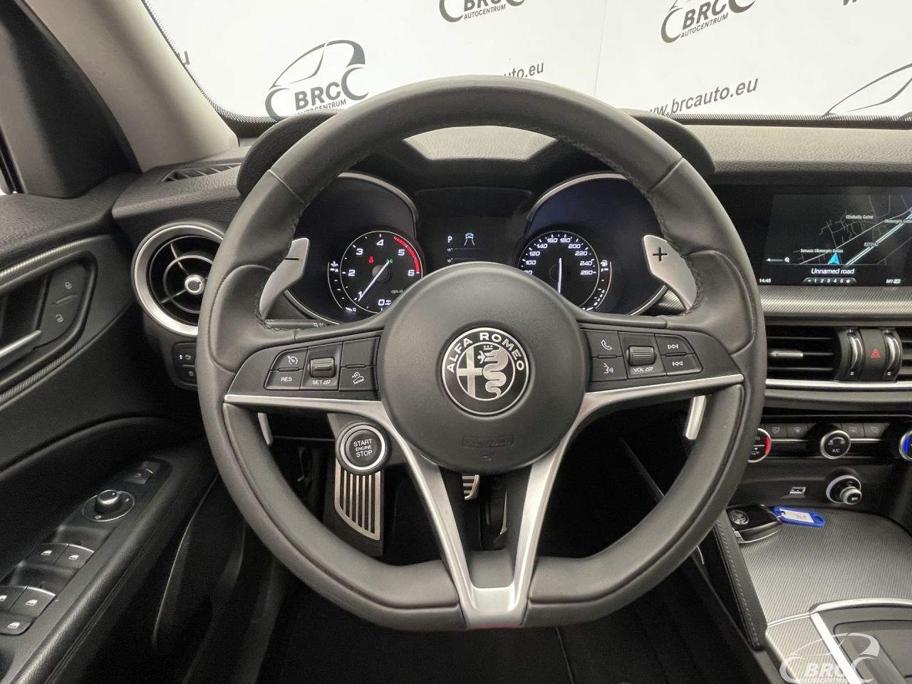 Alfa Romeo Stelvio | 28