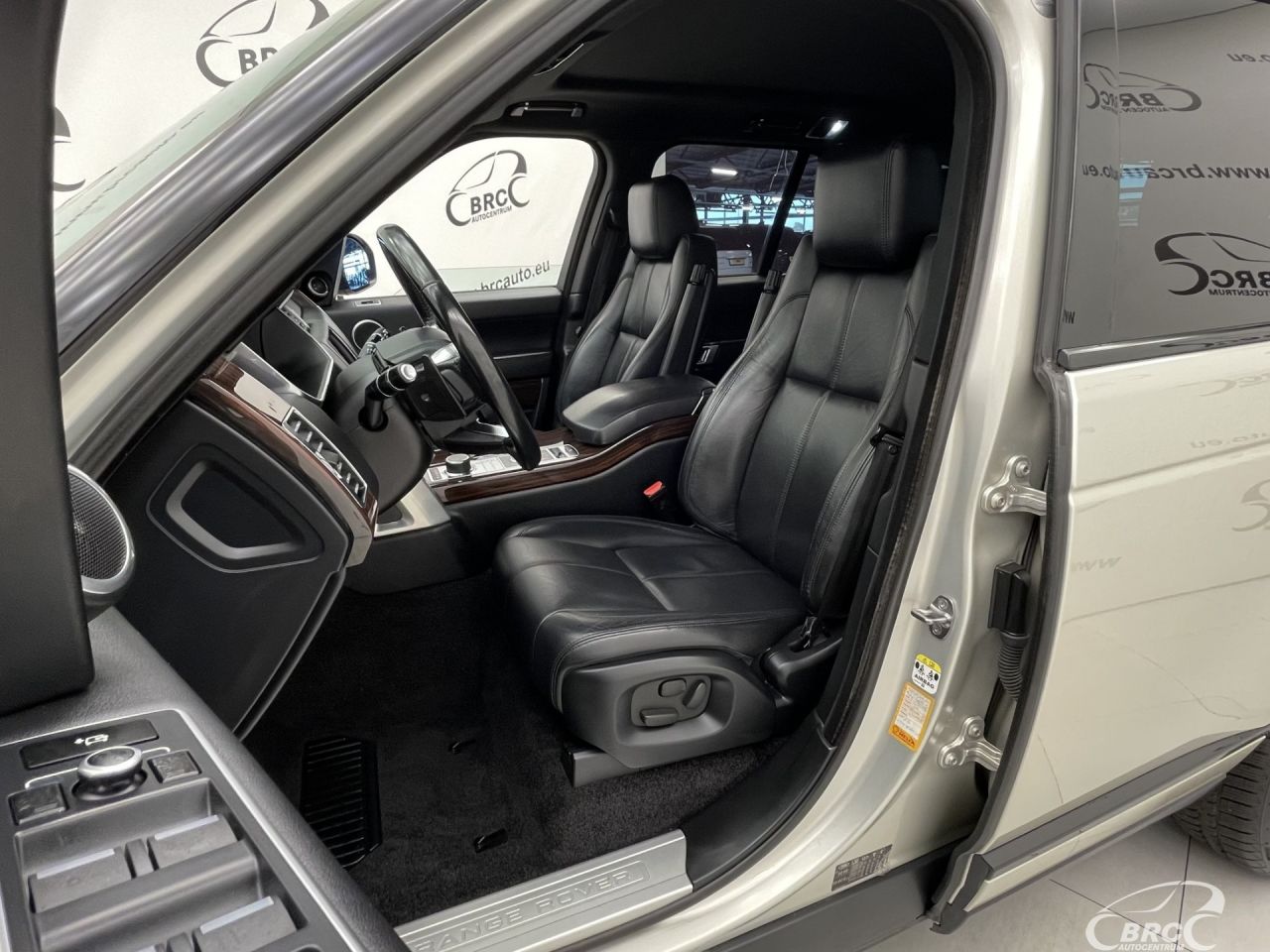 Land Rover Range Rover | 24