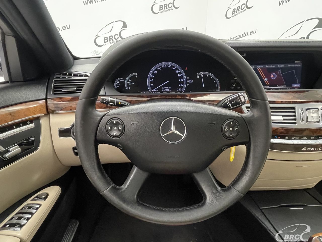 Mercedes-Benz S320 | 27