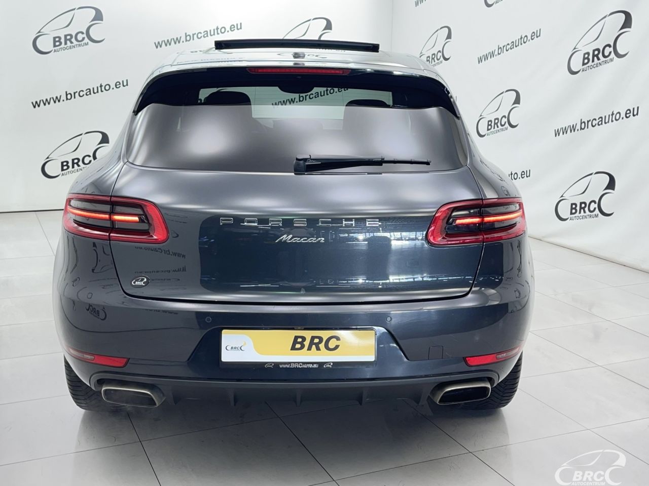 Porsche Macan | 50