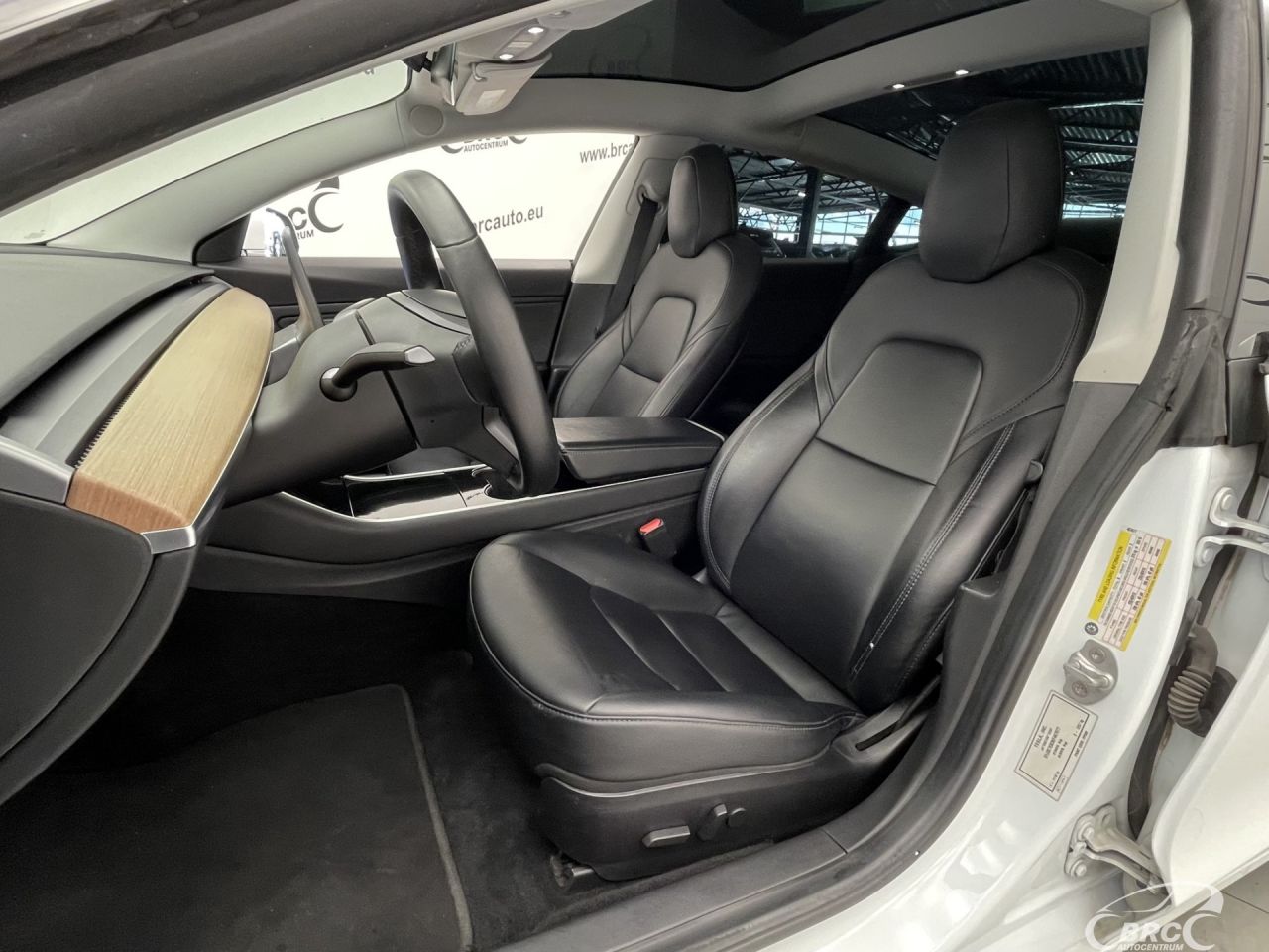 Tesla Model 3 | 19