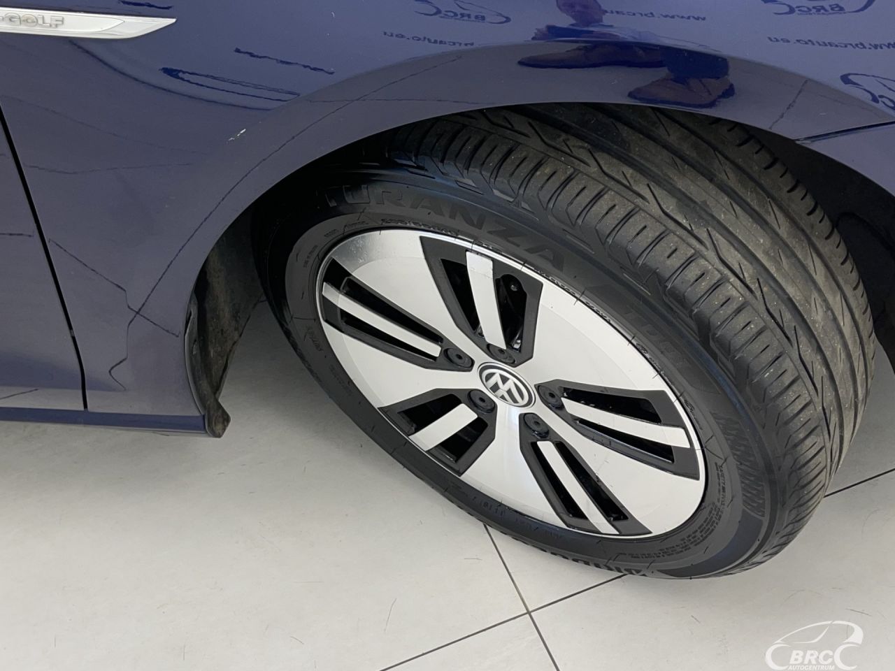 Volkswagen Golf | 42