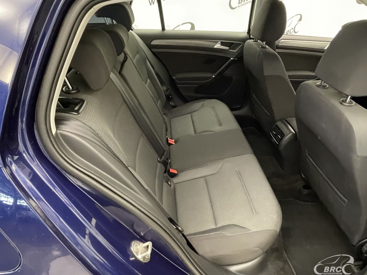 Volkswagen Golf | 11