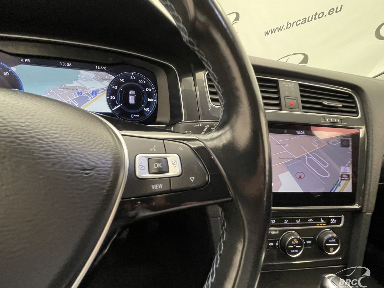 Volkswagen Golf | 29