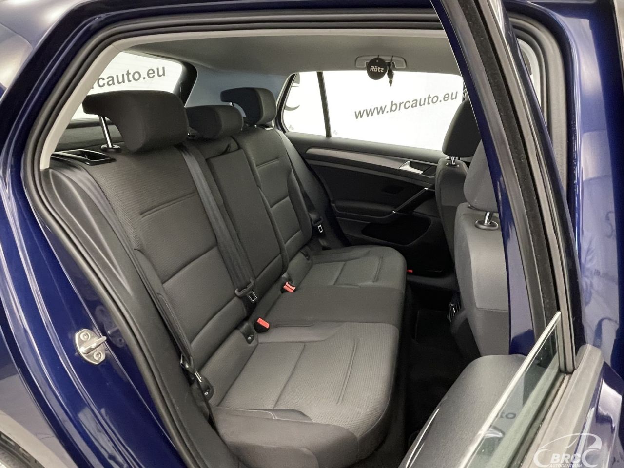 Volkswagen Golf | 12