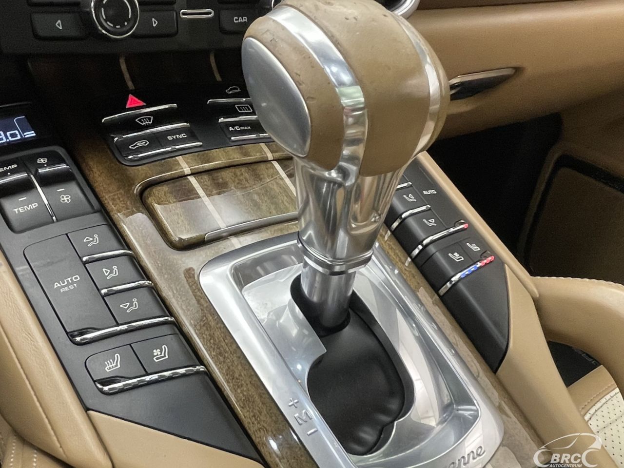 Porsche Cayenne | 33