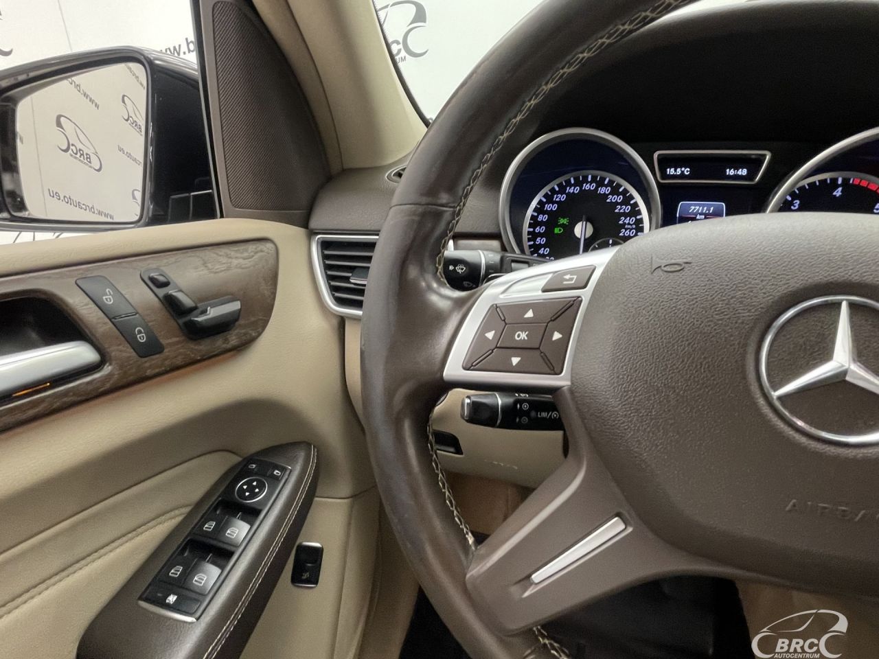 Mercedes-Benz ML350 | 27