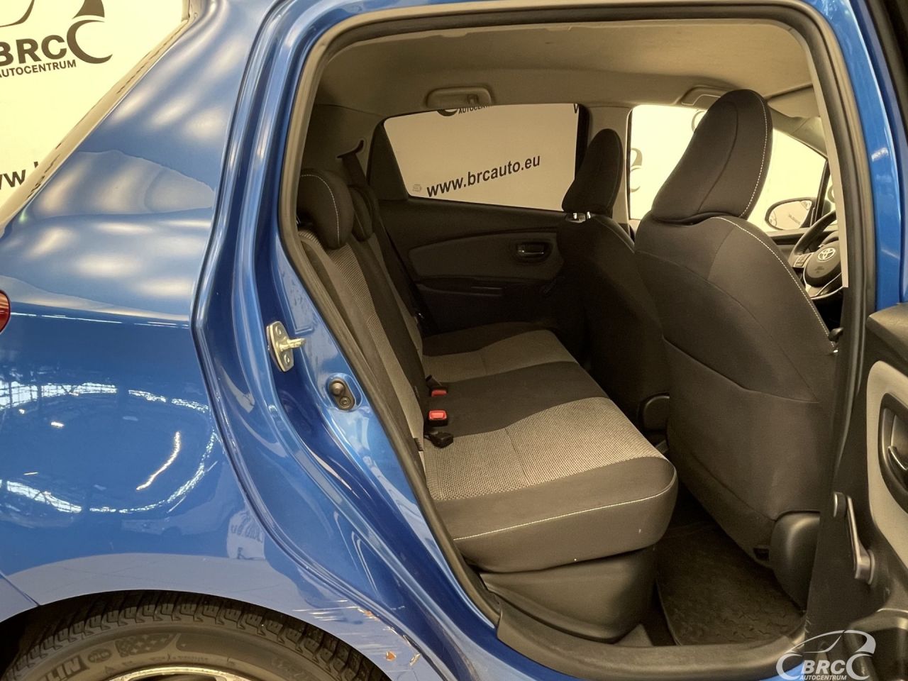 Toyota Yaris | 8
