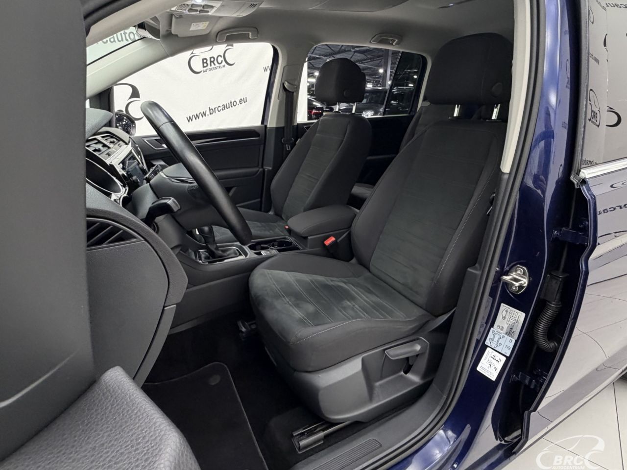 Volkswagen Touran | 22