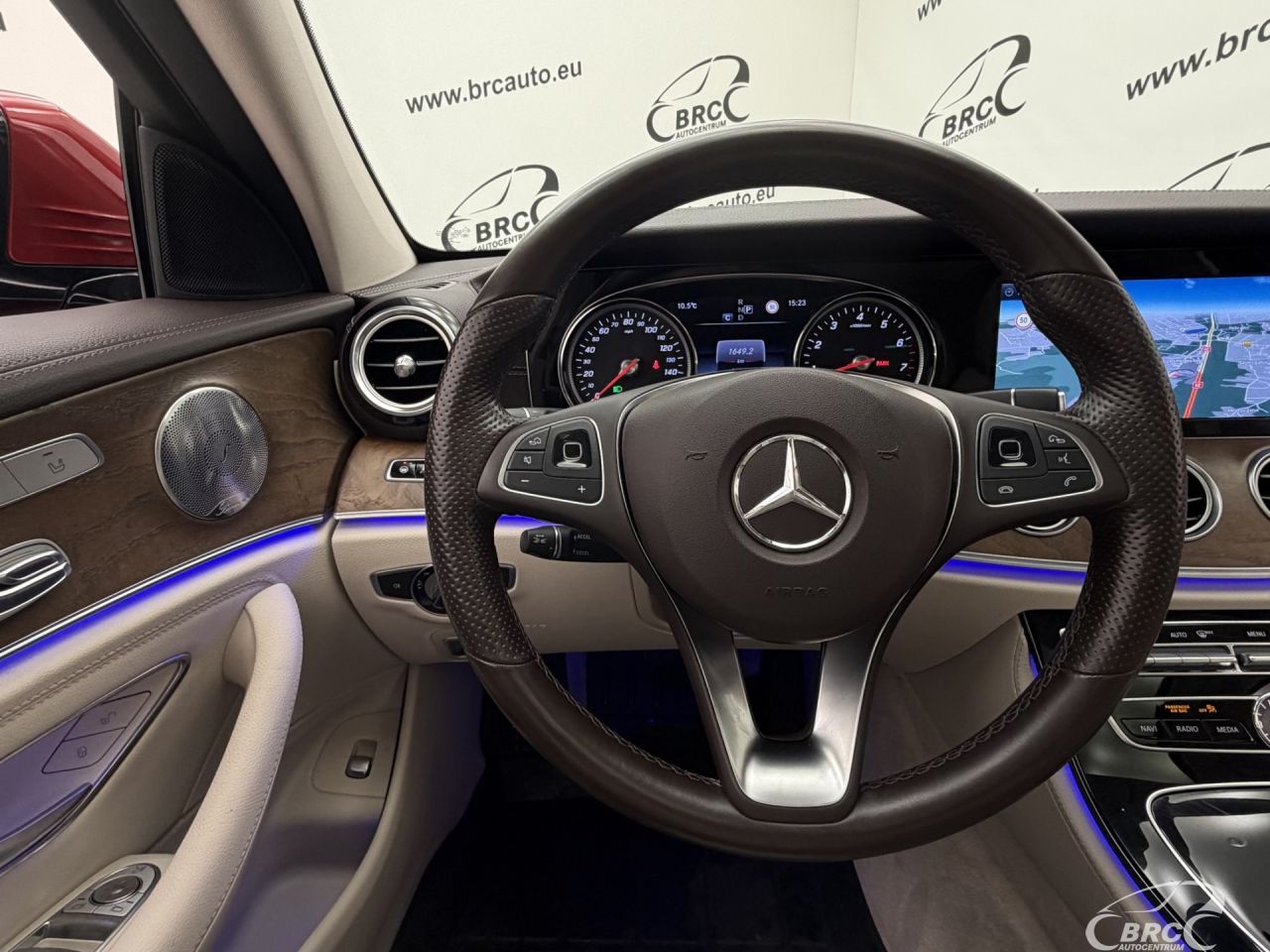 Mercedes-Benz E300 | 30