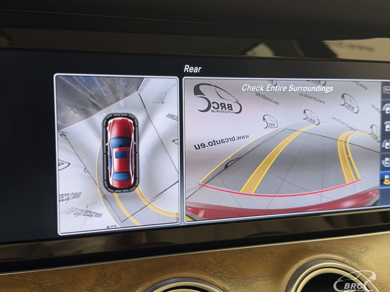 Mercedes-Benz E300 | 53