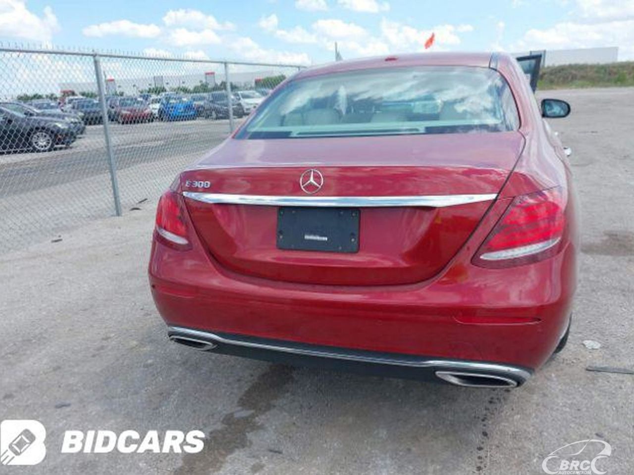 Mercedes-Benz E300 | 59