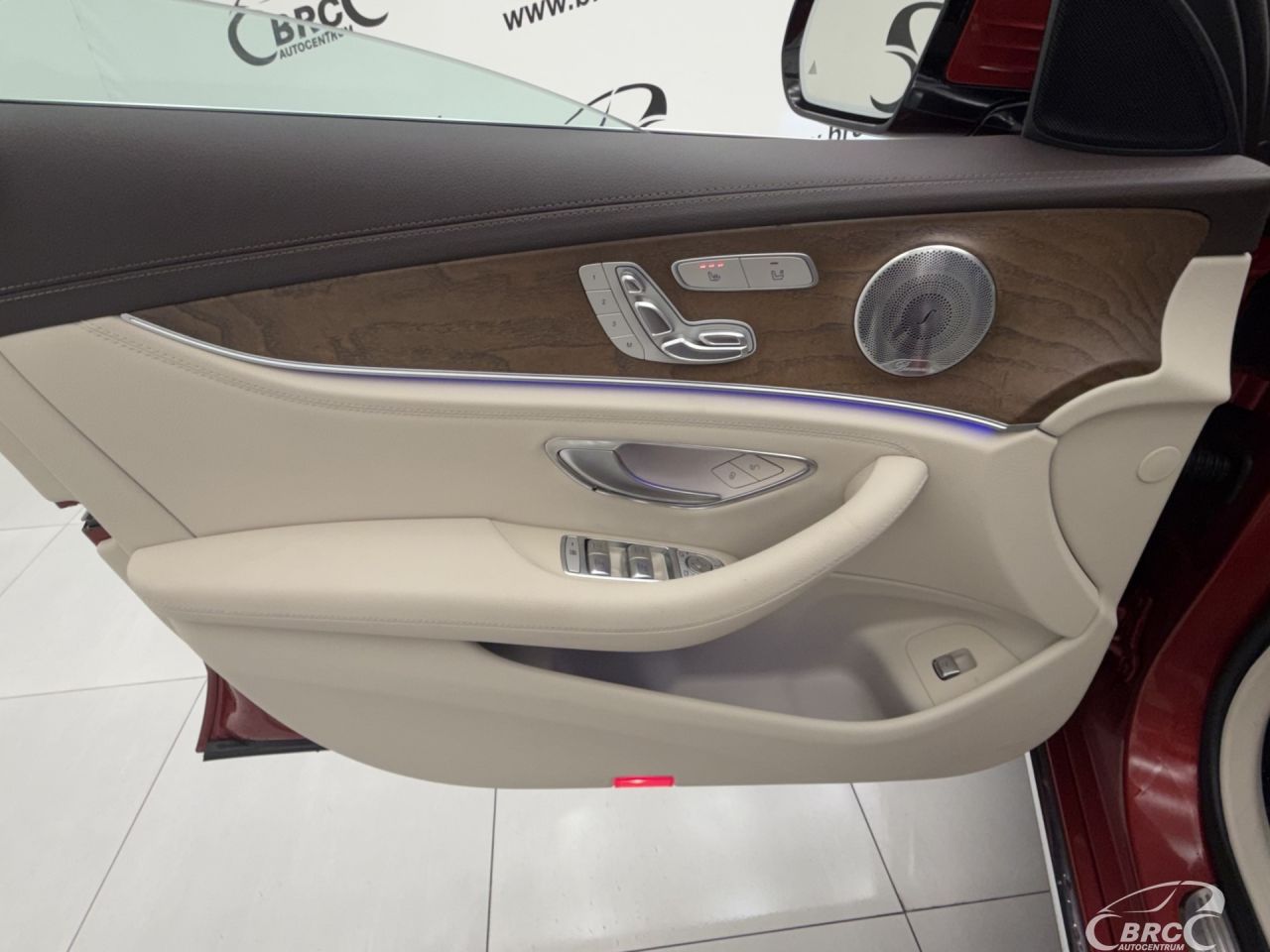 Mercedes-Benz E300 | 19