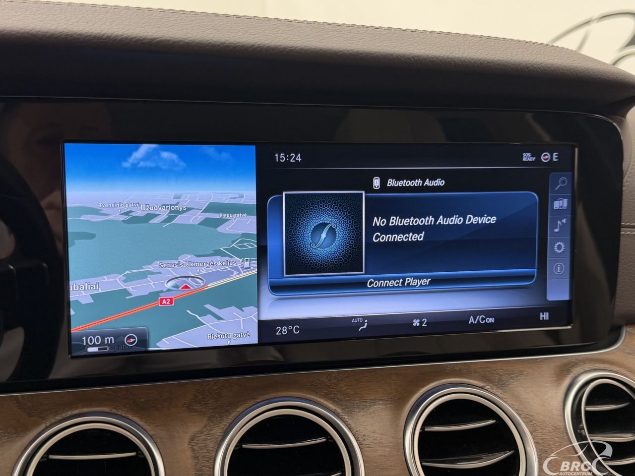 Mercedes-Benz E300 | 44