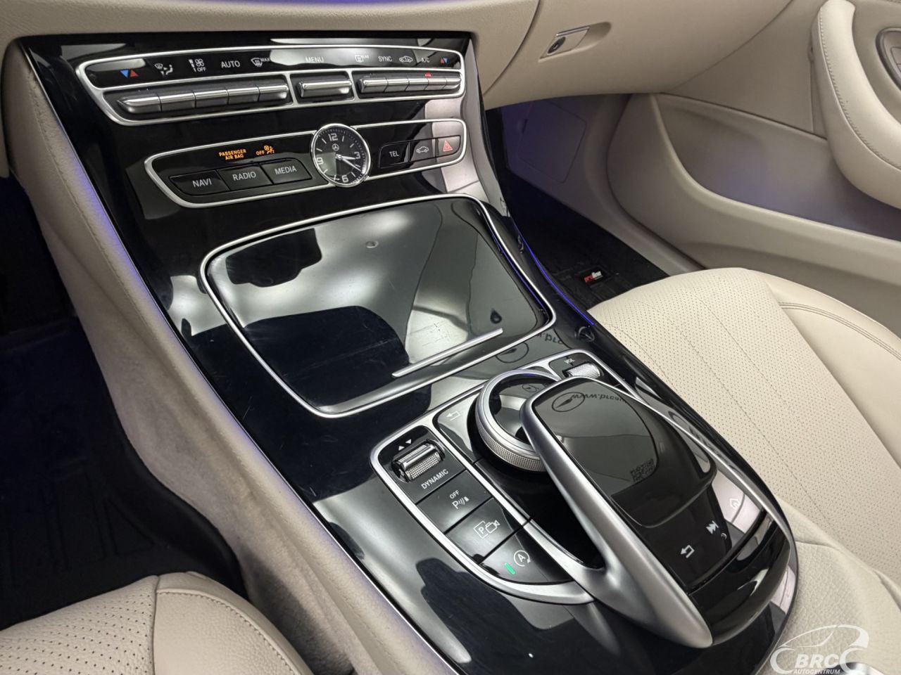 Mercedes-Benz E300 | 25