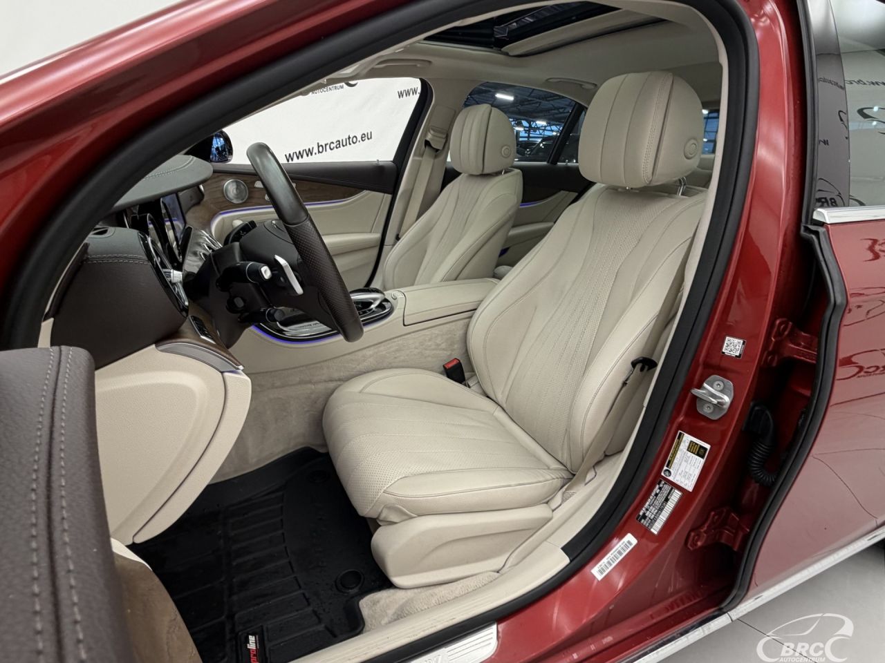 Mercedes-Benz E300 | 22