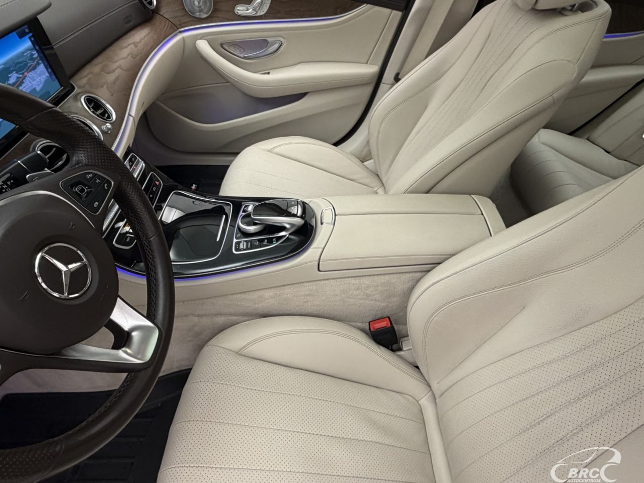 Mercedes-Benz E300 | 23